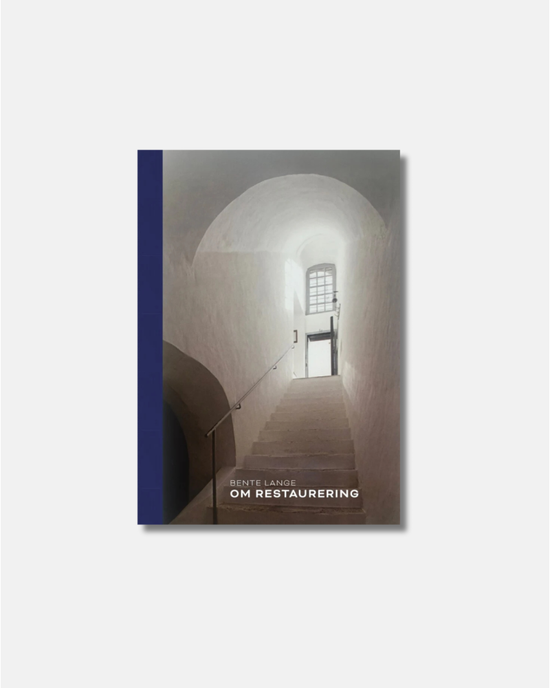 Om arkitektoniske værdier, bevaring og restaurering af bygninger.